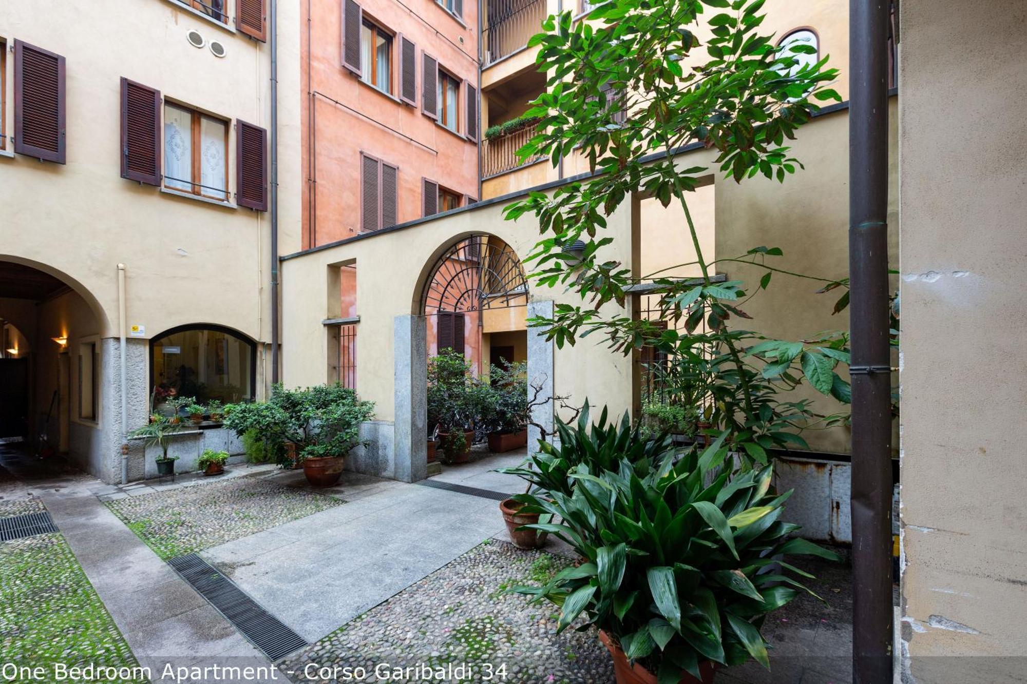 Brera Apartments In Garibaldi Милан Номер фото